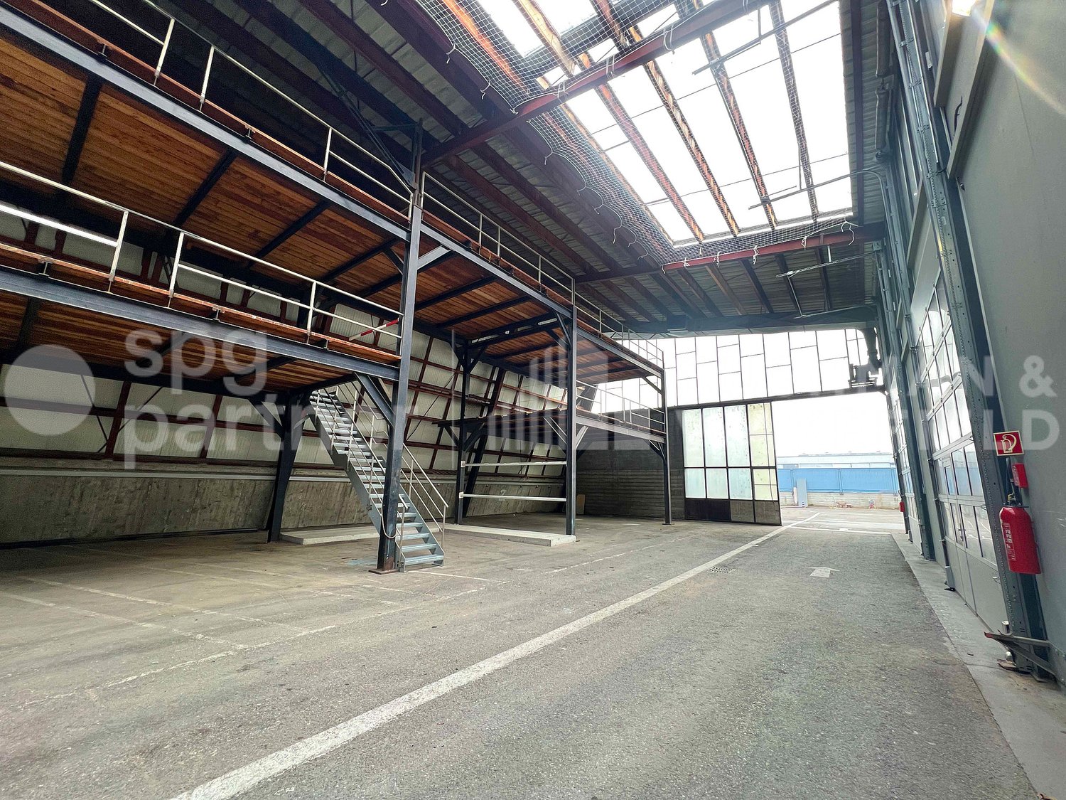 2390m² Gewerbe