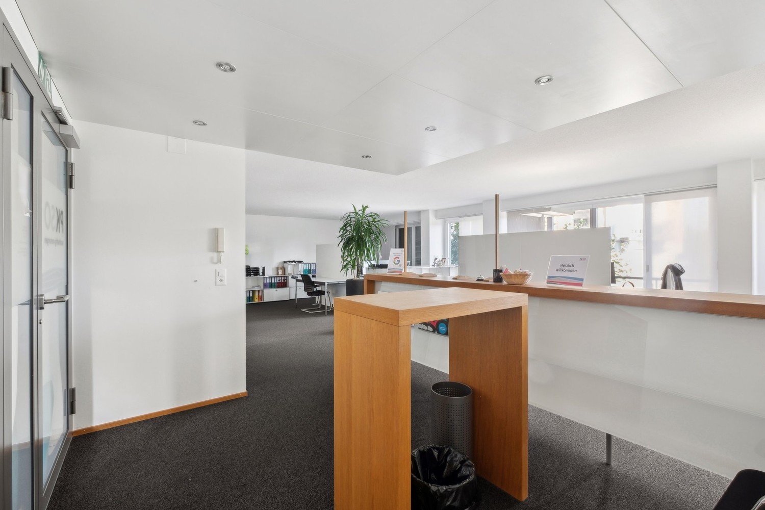 30-70m² office