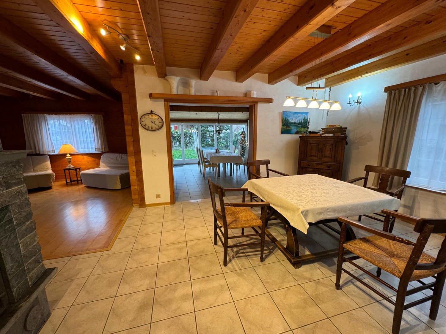 Attraktive Chalet Wohnung direkt am See