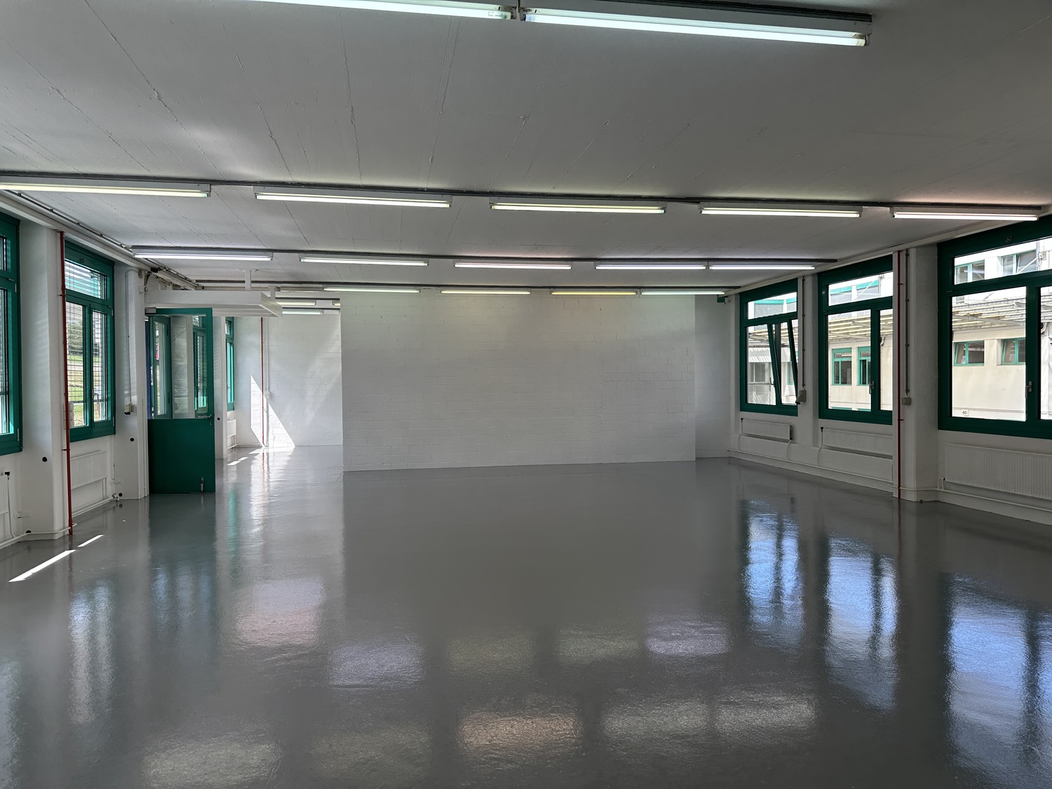 195m² commerciale