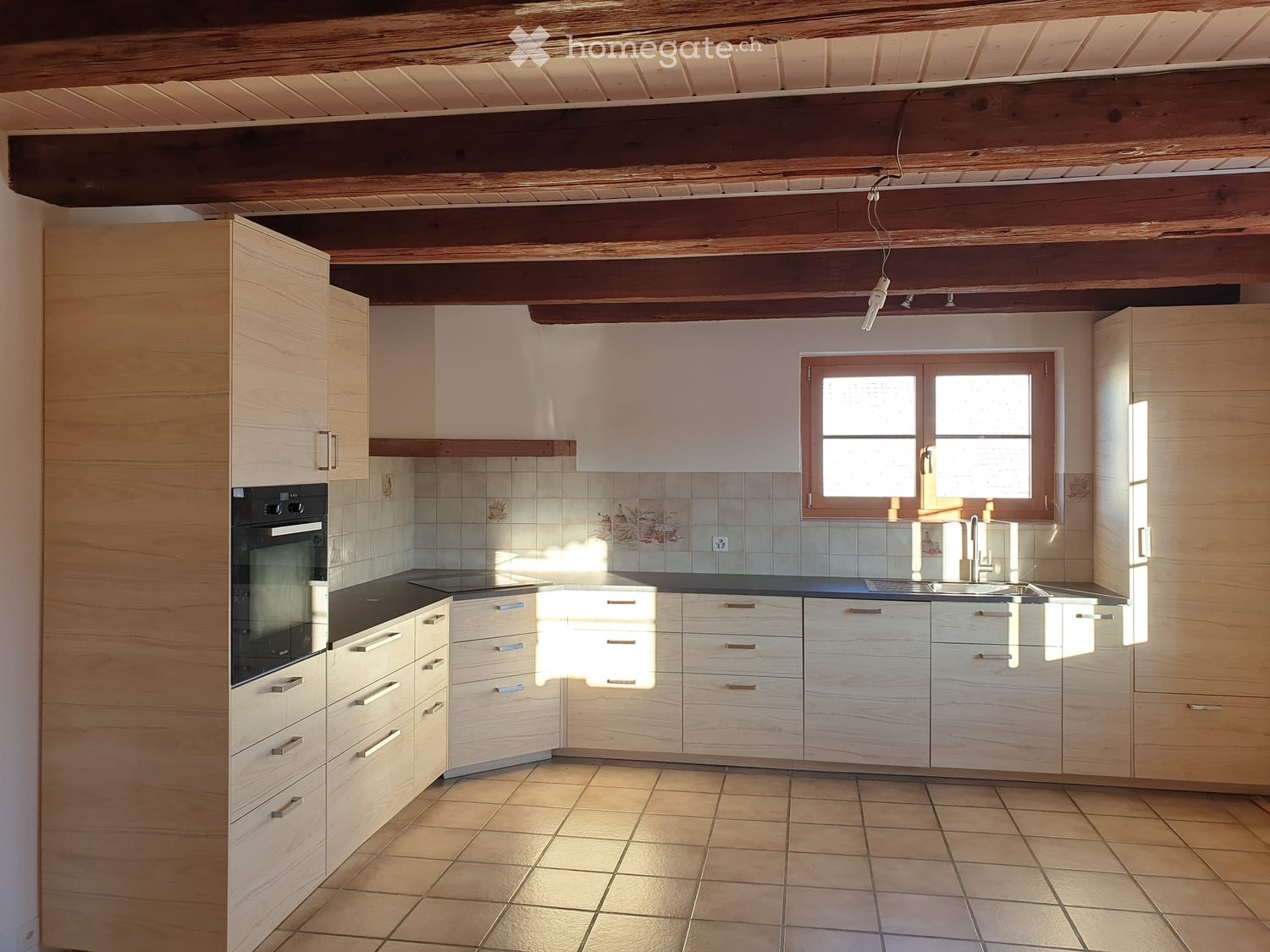 5 rooms apartment