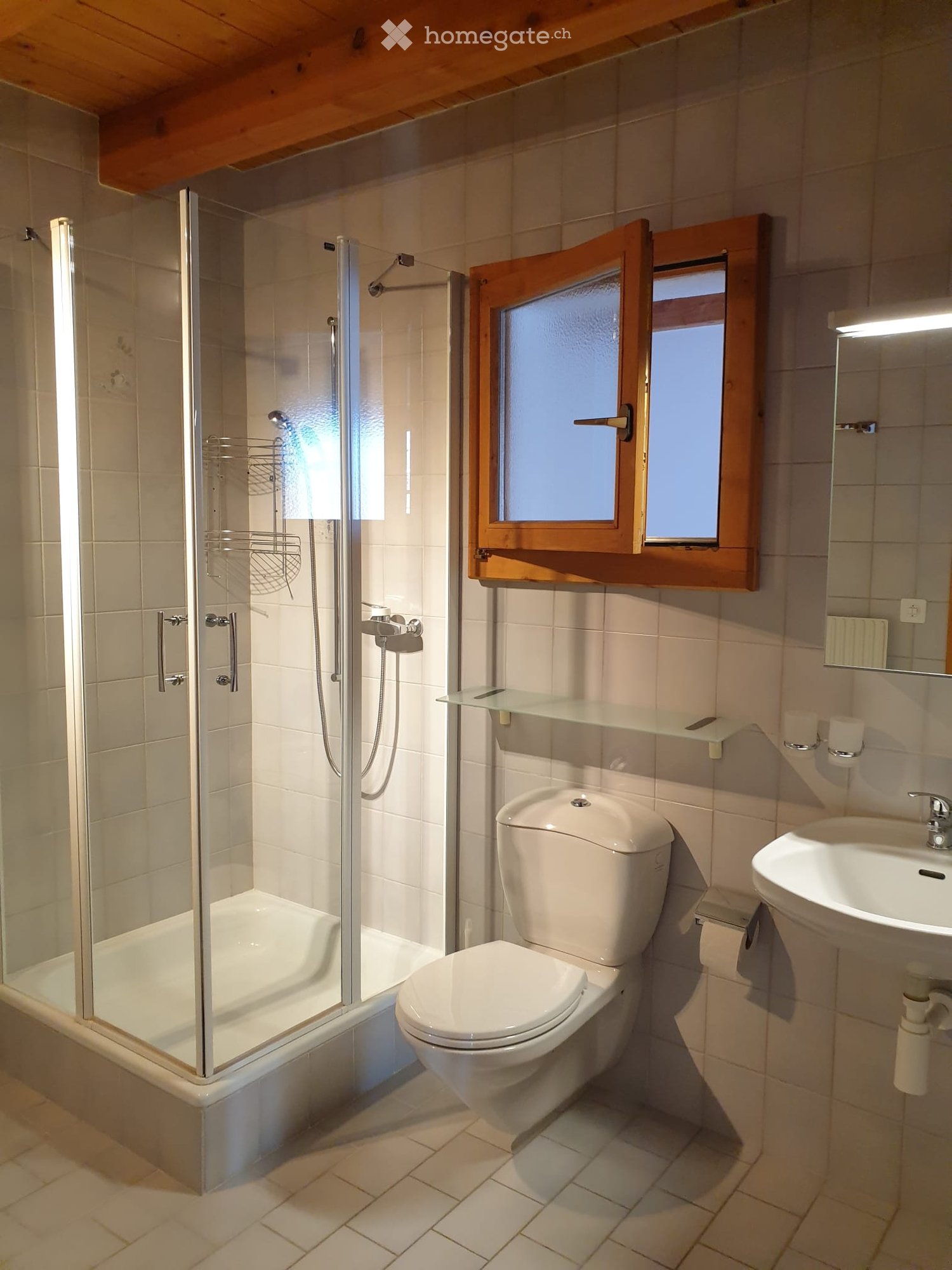5 rooms apartment
