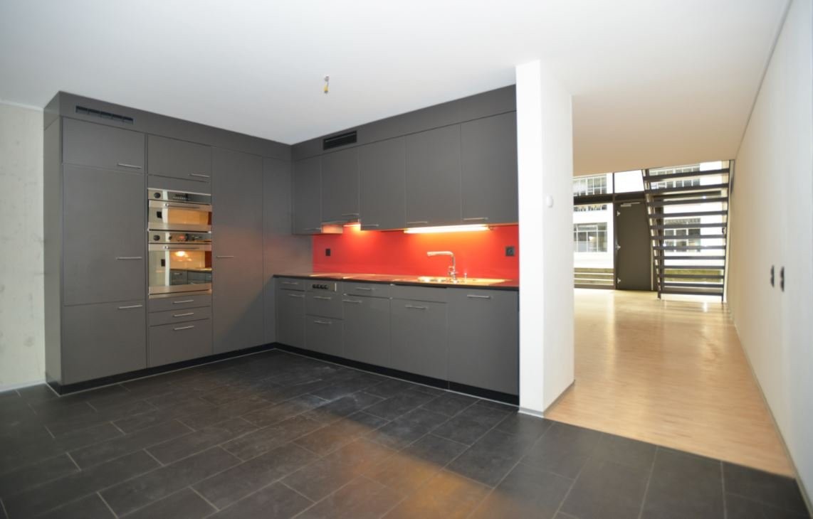 170m² commercial