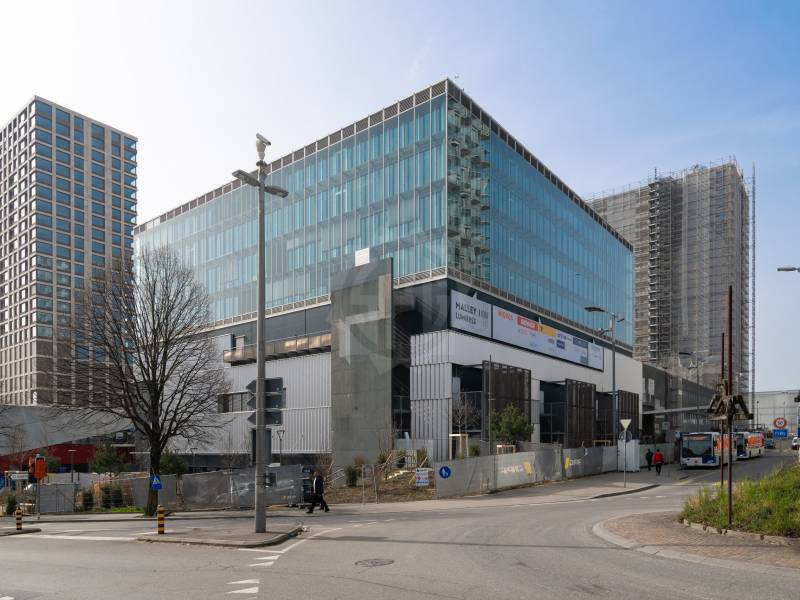 788m² office