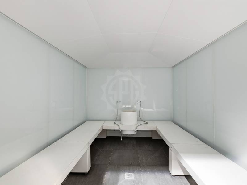 788m² office