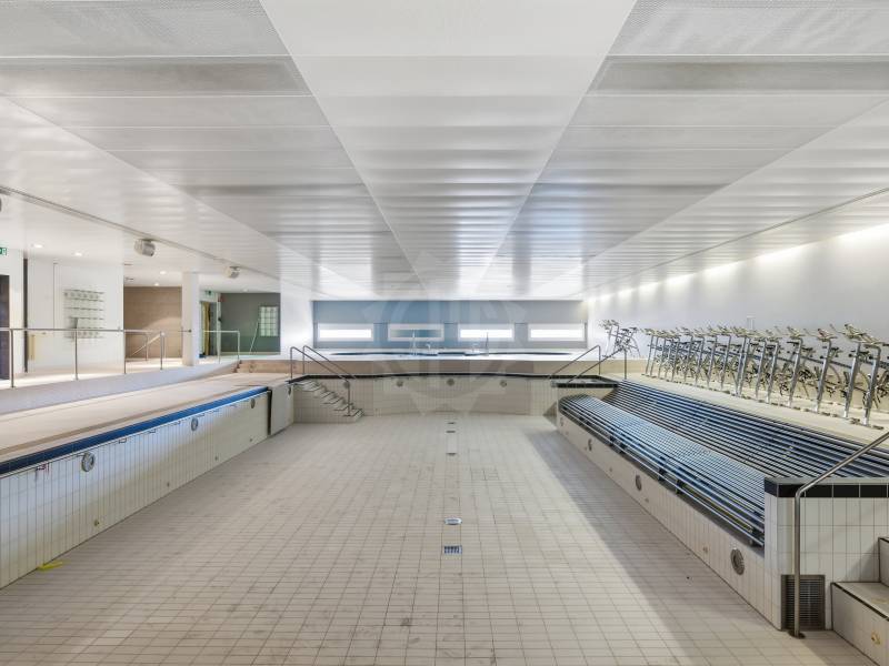 788m² office