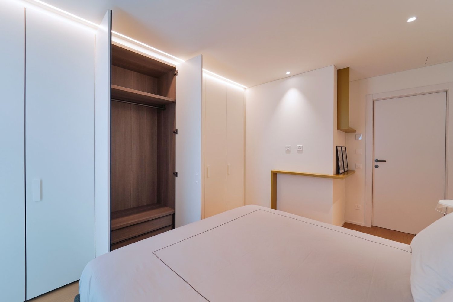2 ½ rooms furnished flat
