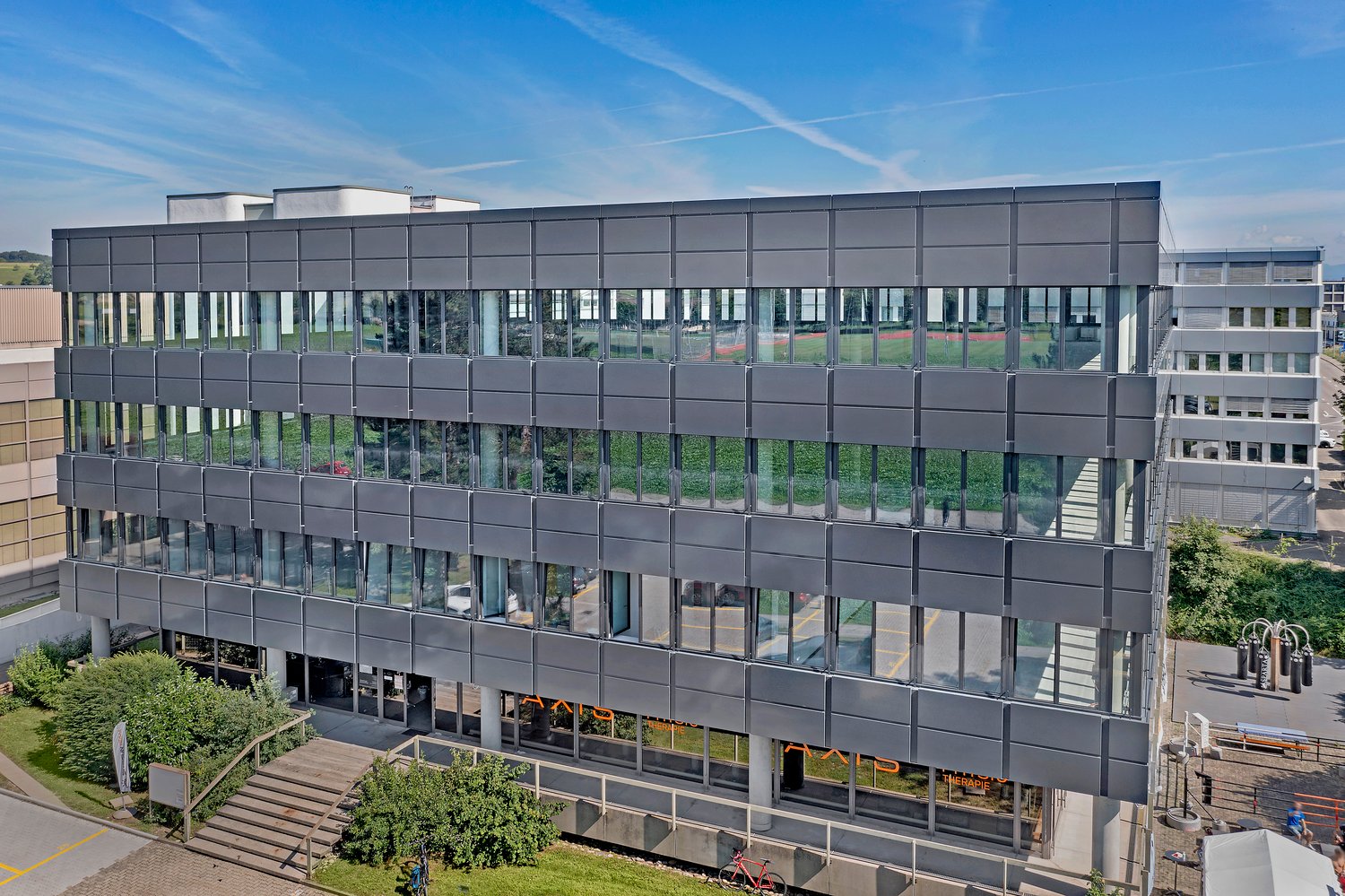 500m² commercial
