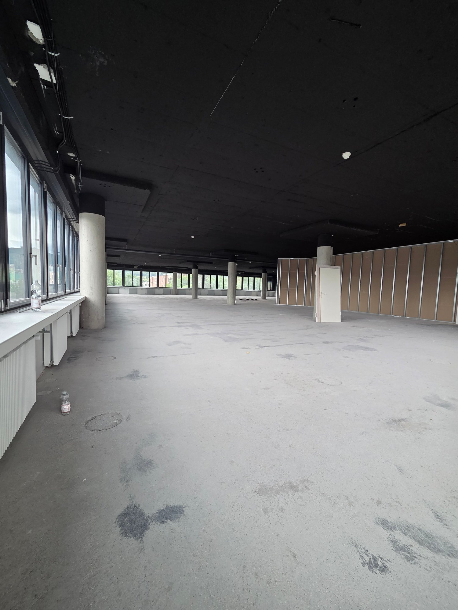 500m² commercial