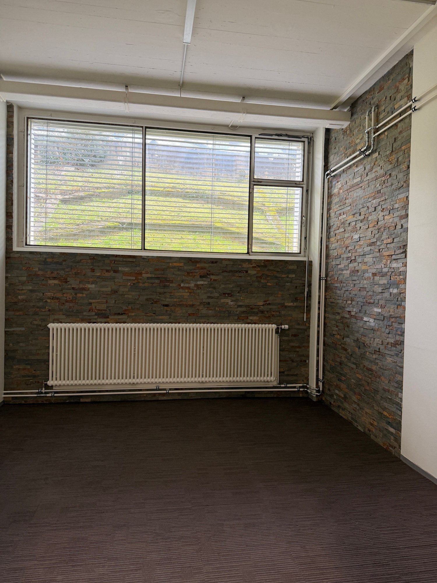 117m² office