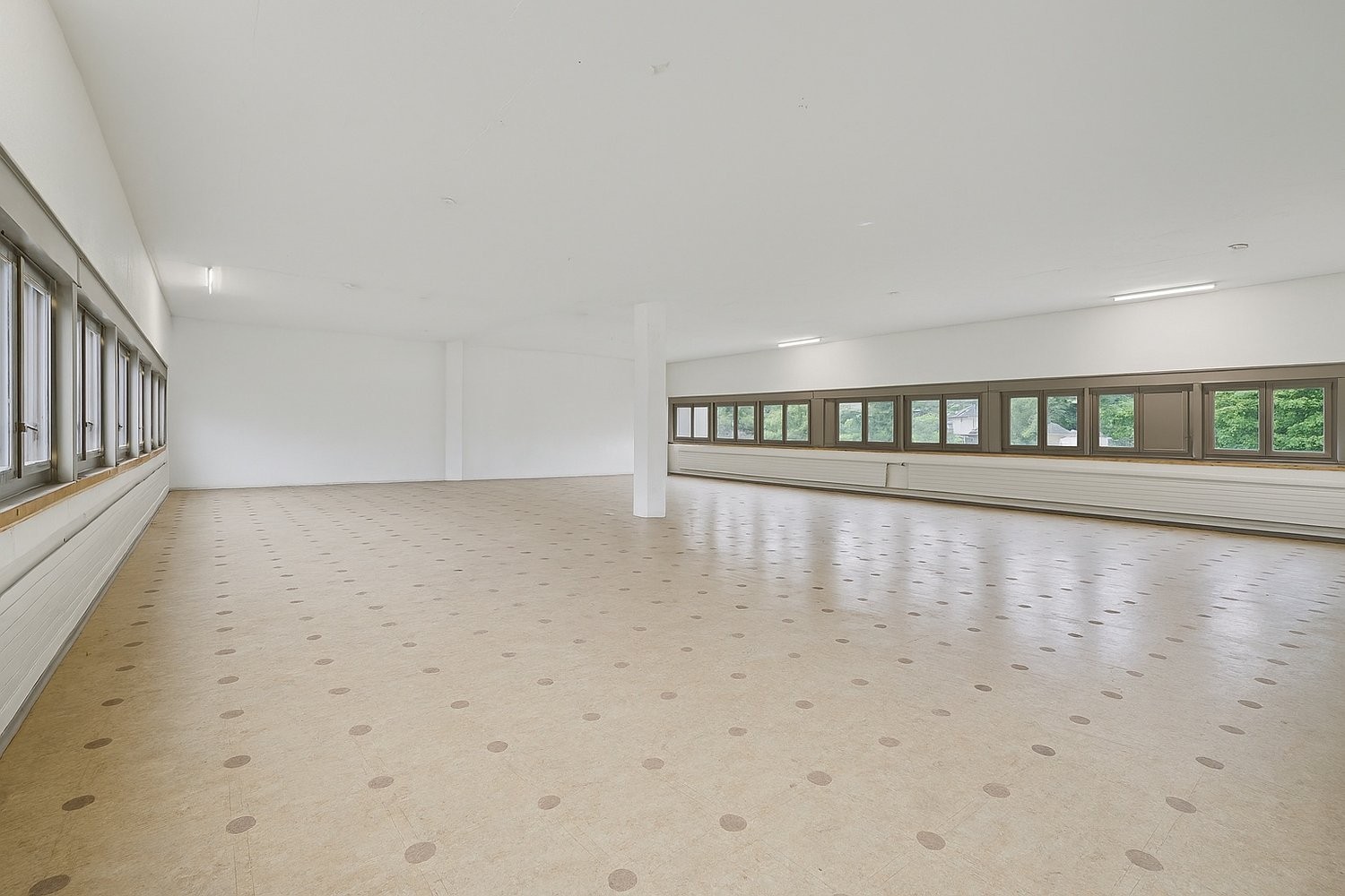 297m² deposito