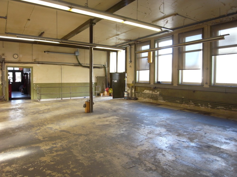 228m² commercial