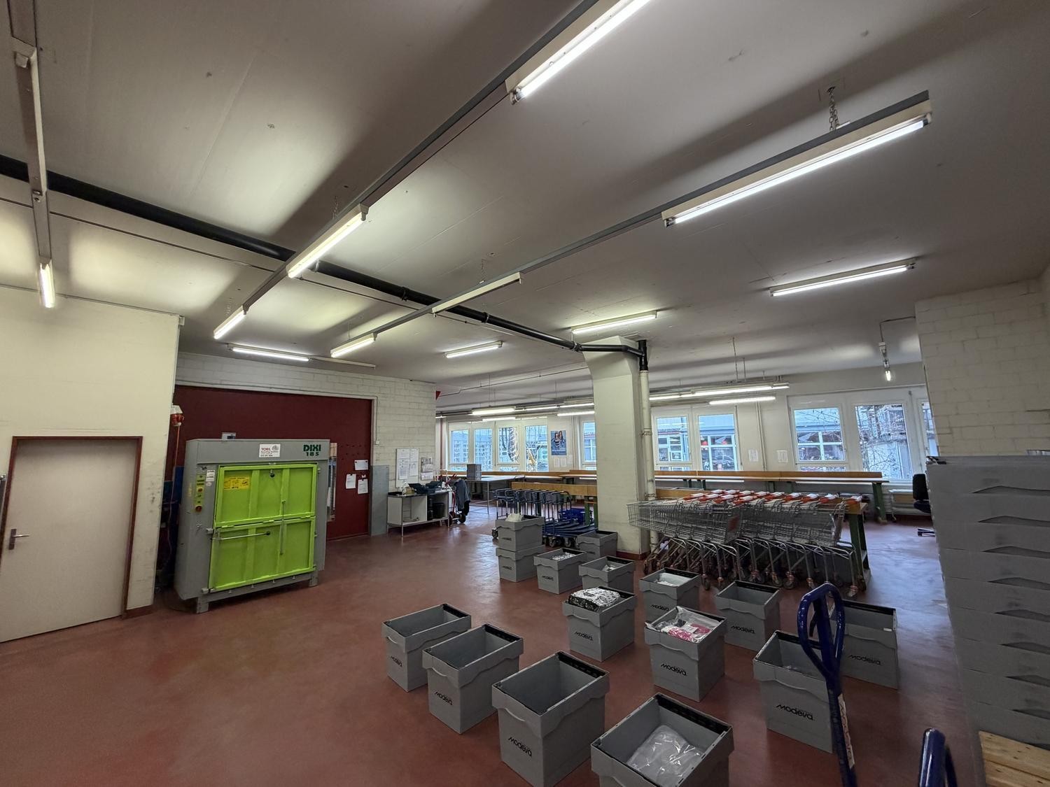 1415m² commercial