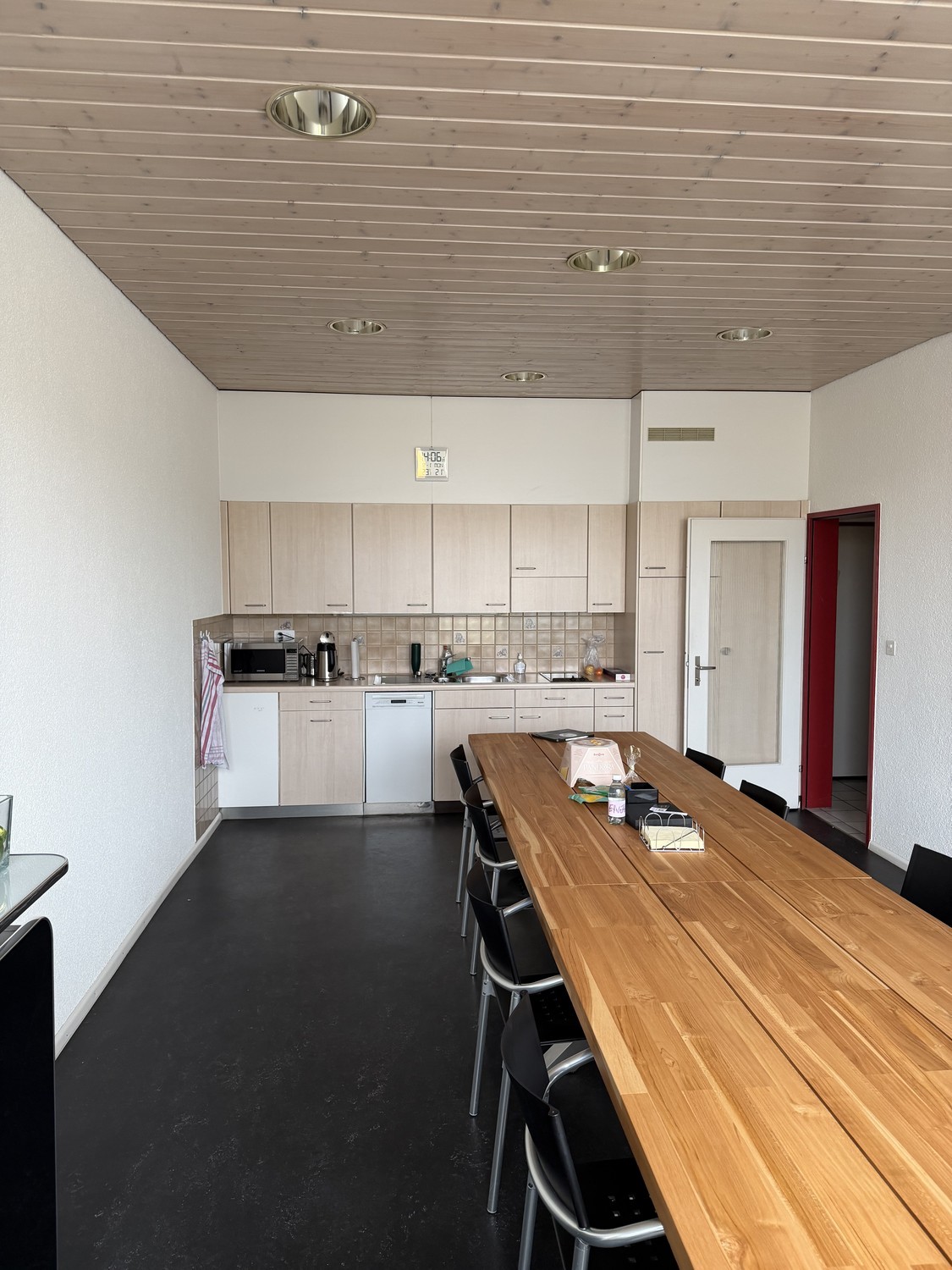 1415m² commercial