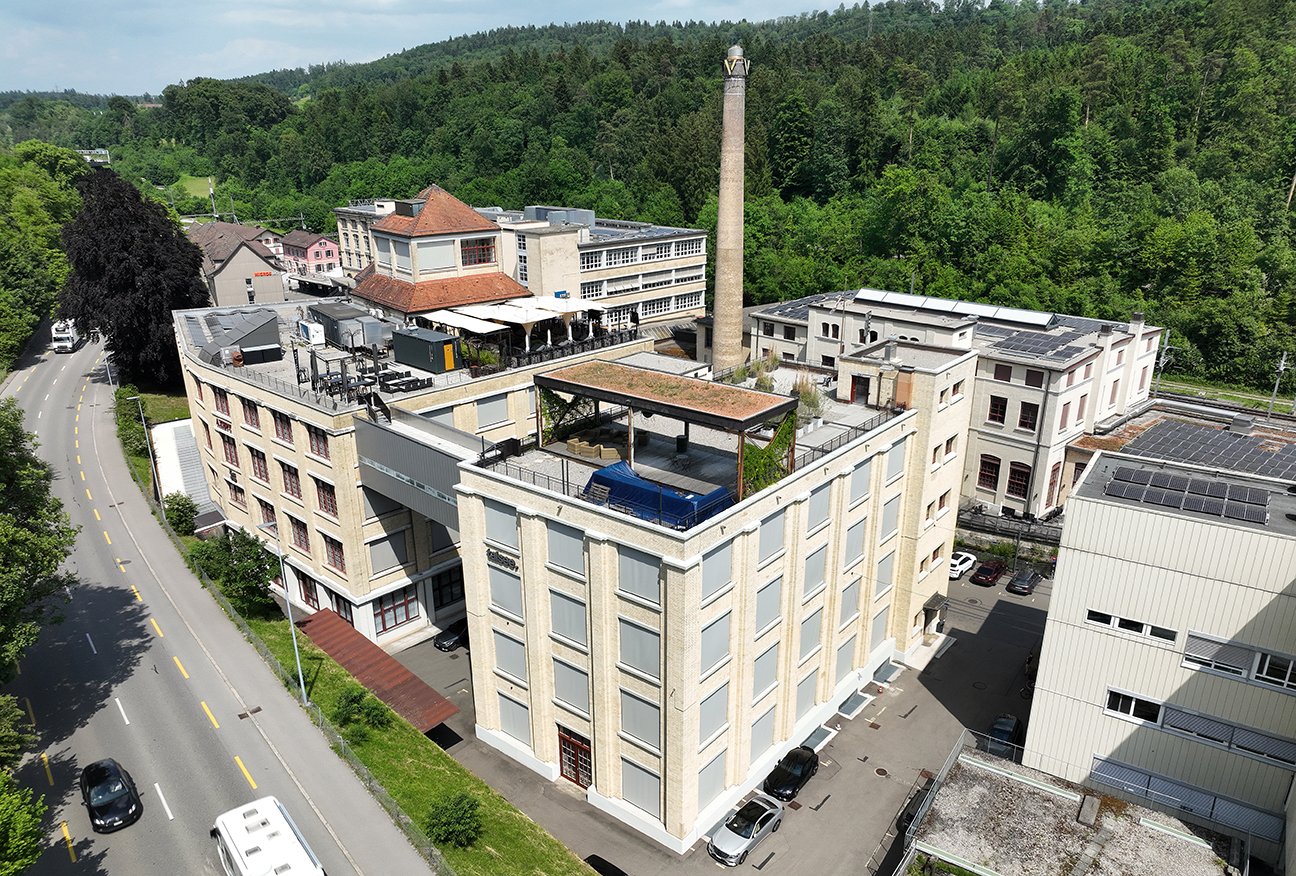254m² office
