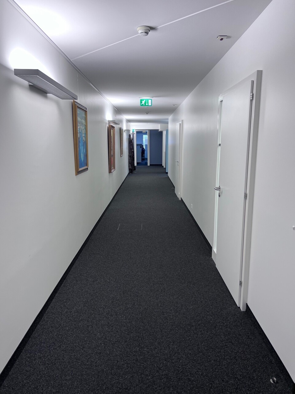 ufficio di 1410m²