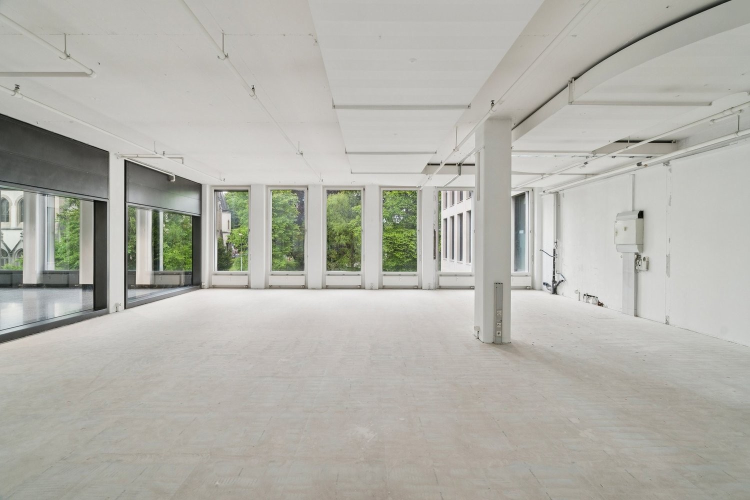 negozio di 107m²