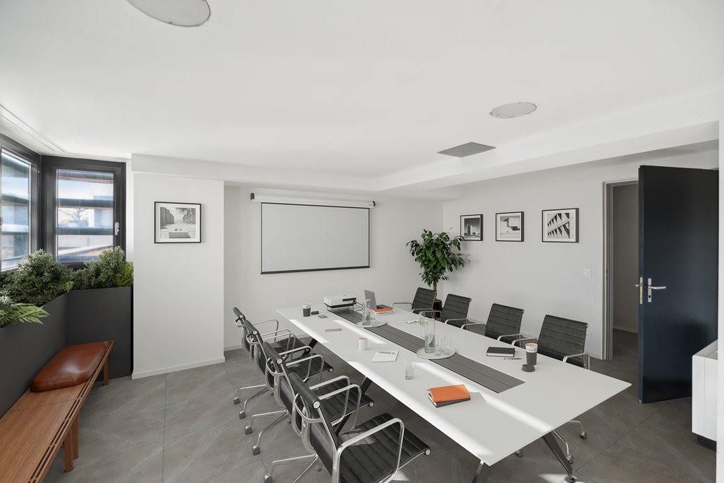 113m² commercial