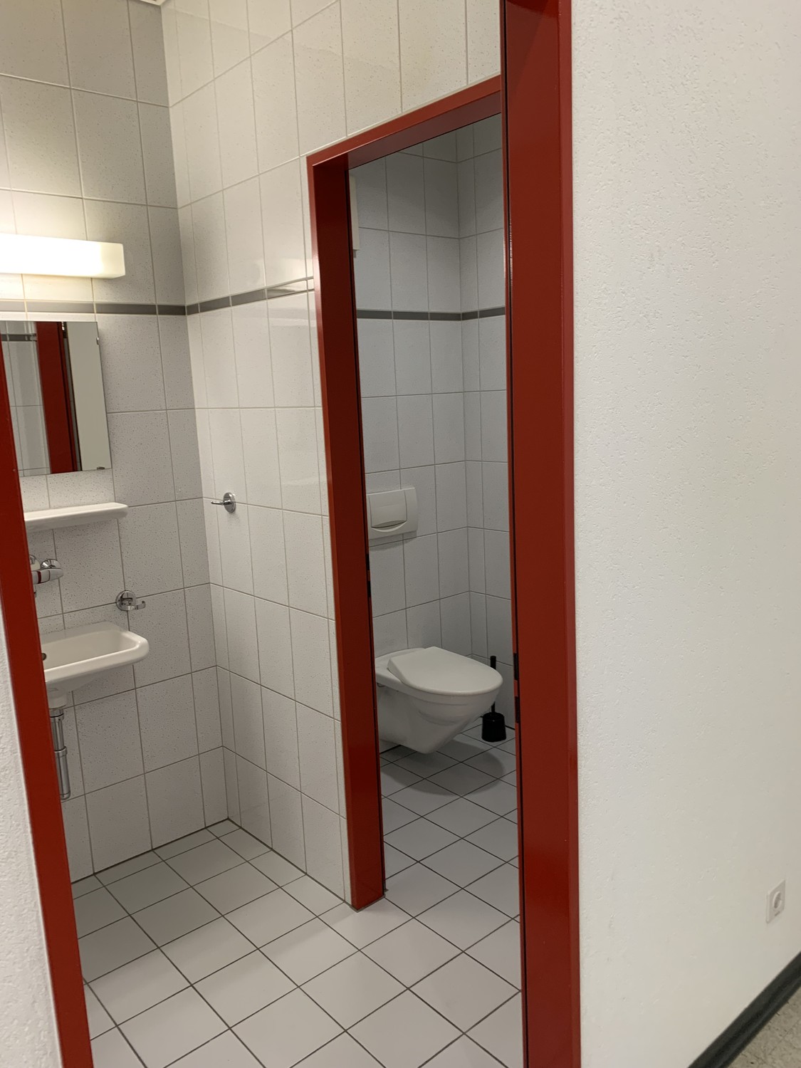 125m² office
