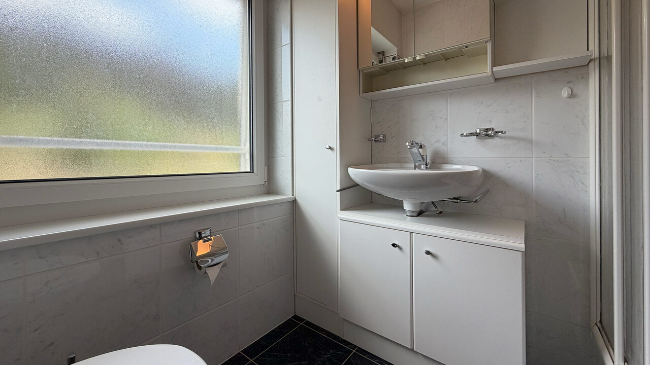 Möblierte 4 ½ Zimmer Wohnung
