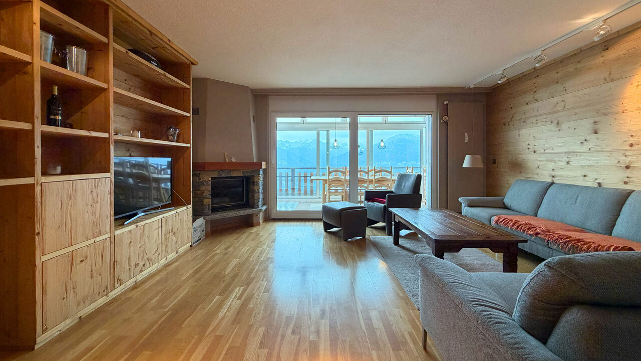 Möblierte 4 ½ Zimmer Wohnung