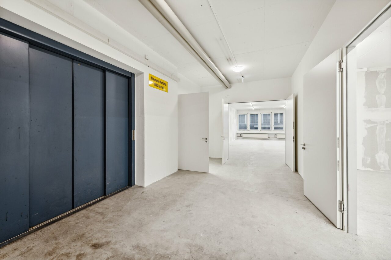 253m² commercial