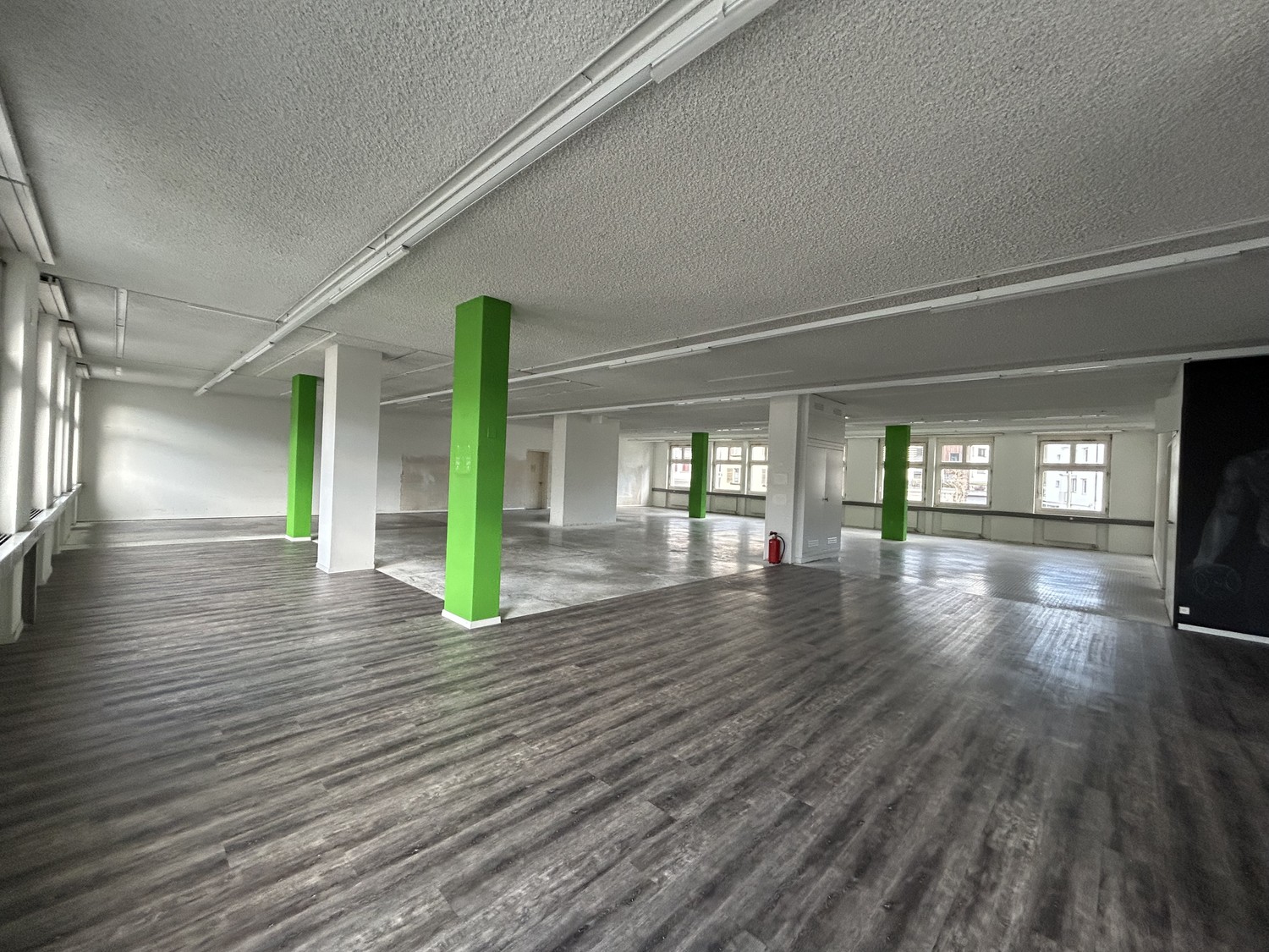 100-500m² ufficio