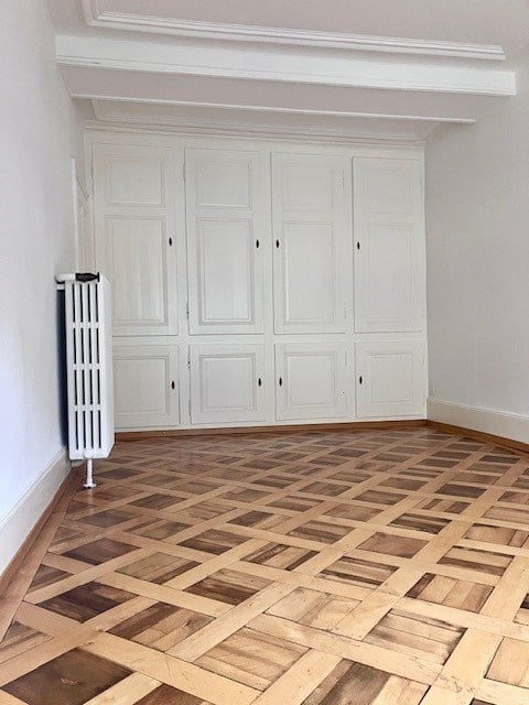 6 rooms apartment