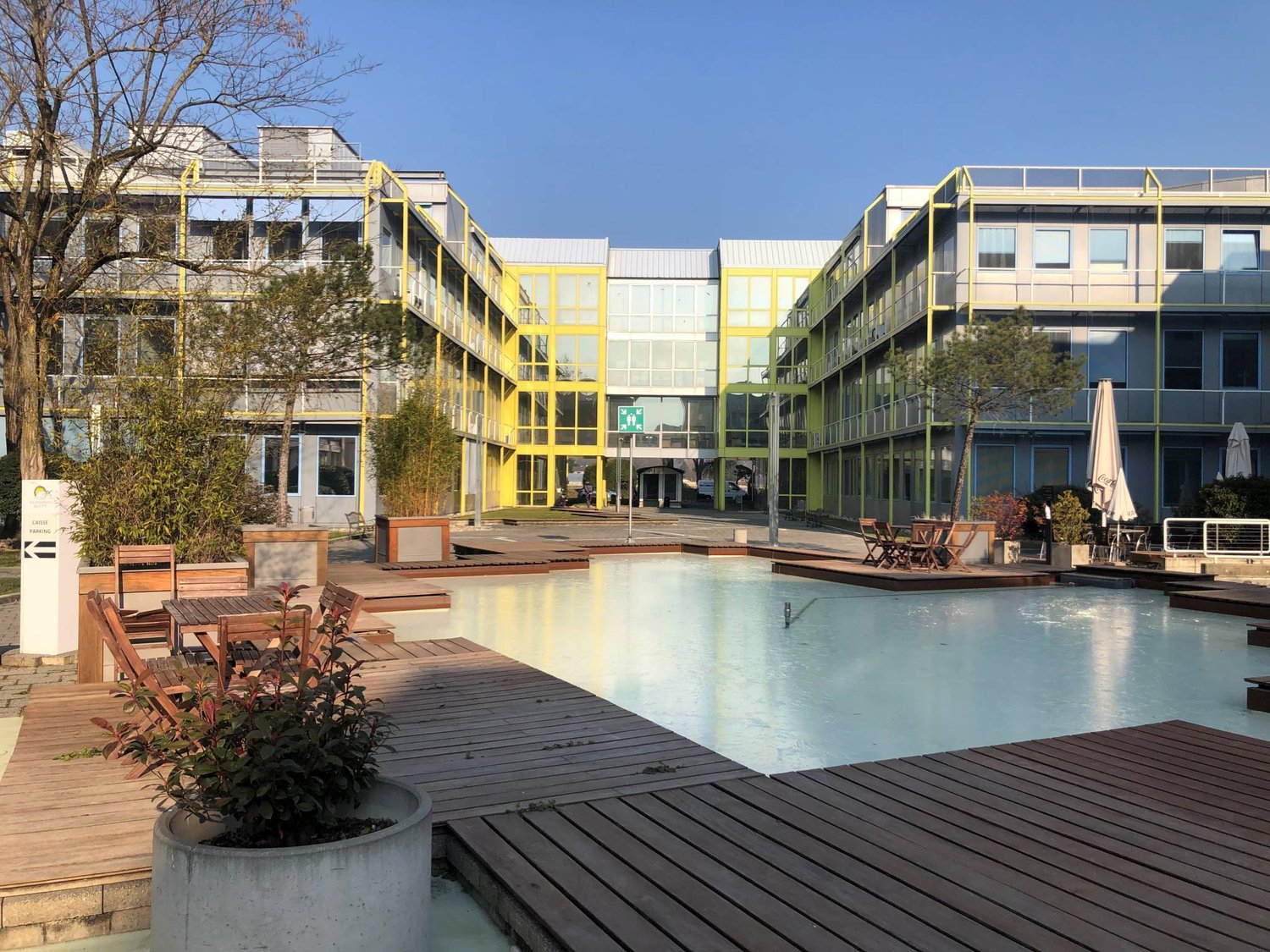 365m² commercial