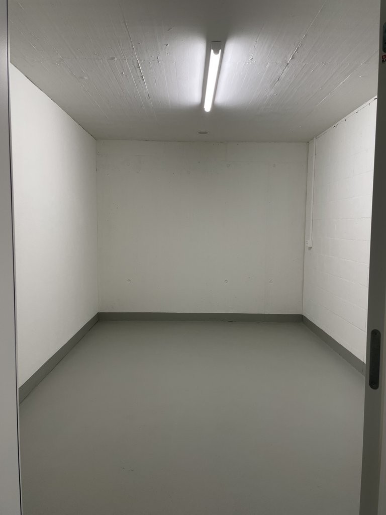 16m² storage room