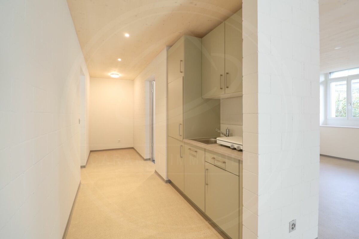 229m² office
