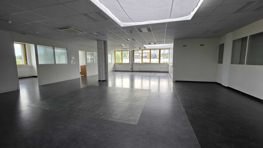 705m² commerciale