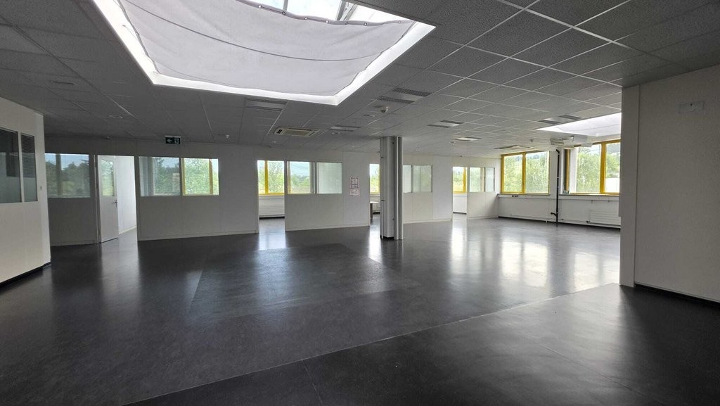 705m² commerciale