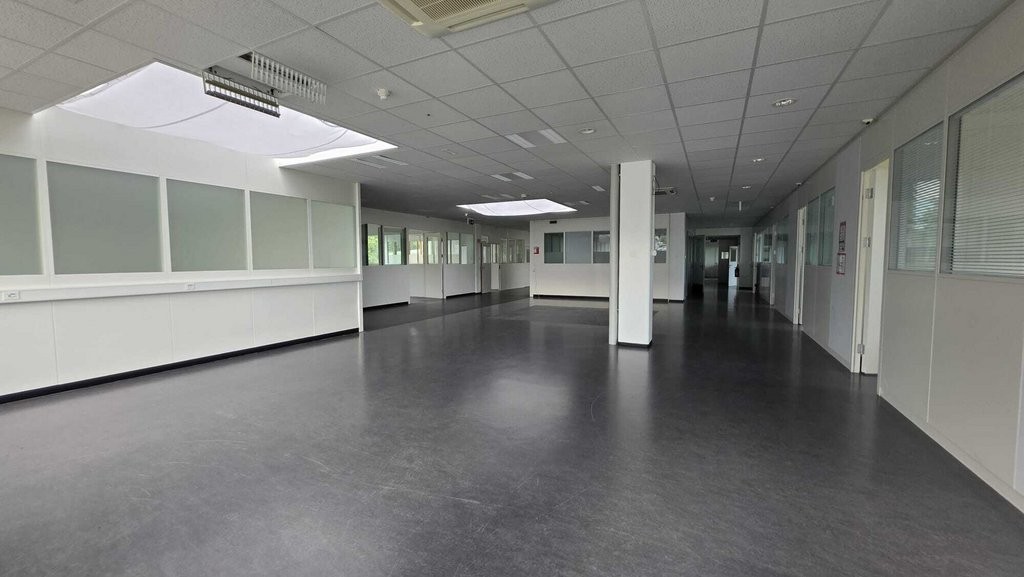 705m² commerciale