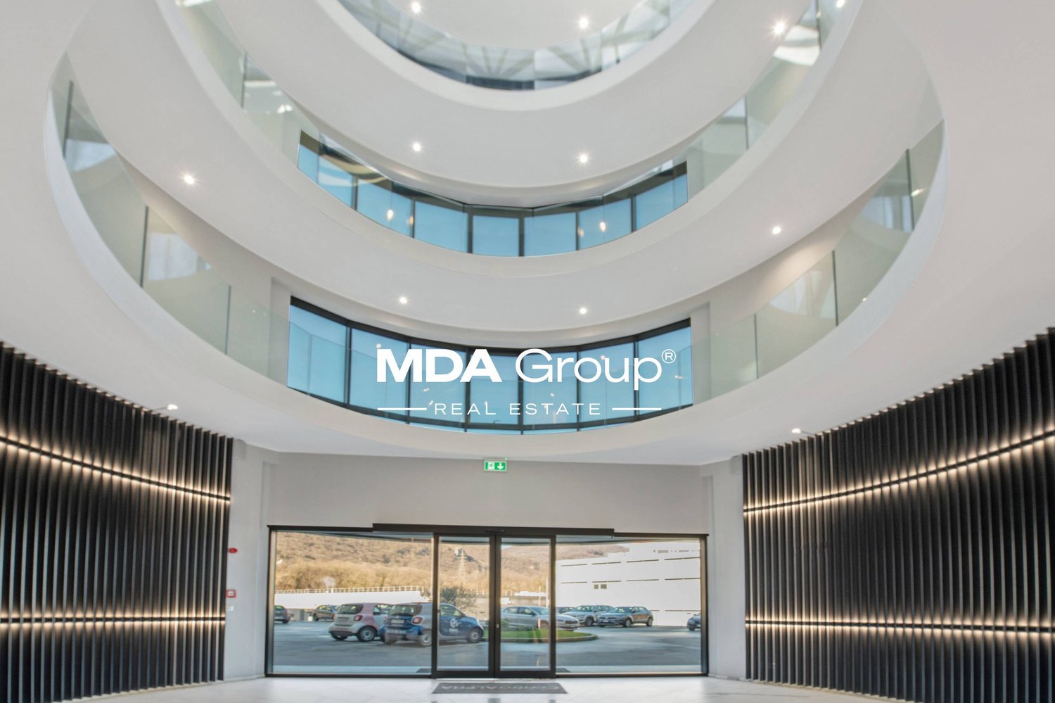 315m² office