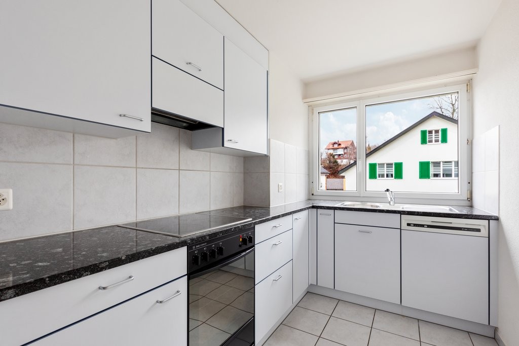 5 rooms apartment