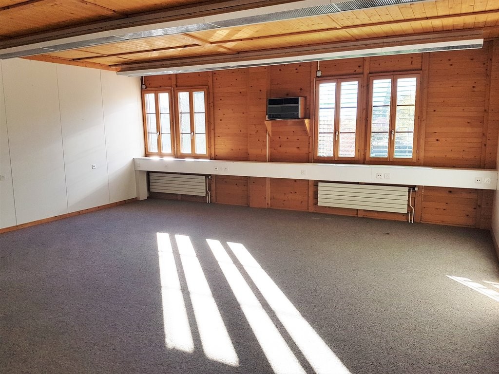 22m² office