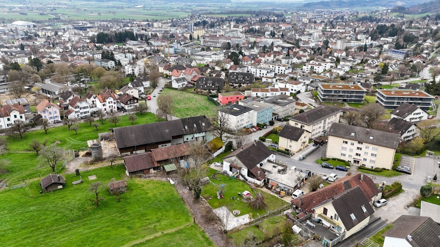 1725m² di terreno edificabile