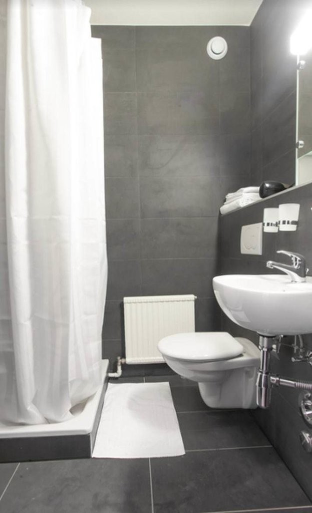 2 Zimmer möblierte Wohnung