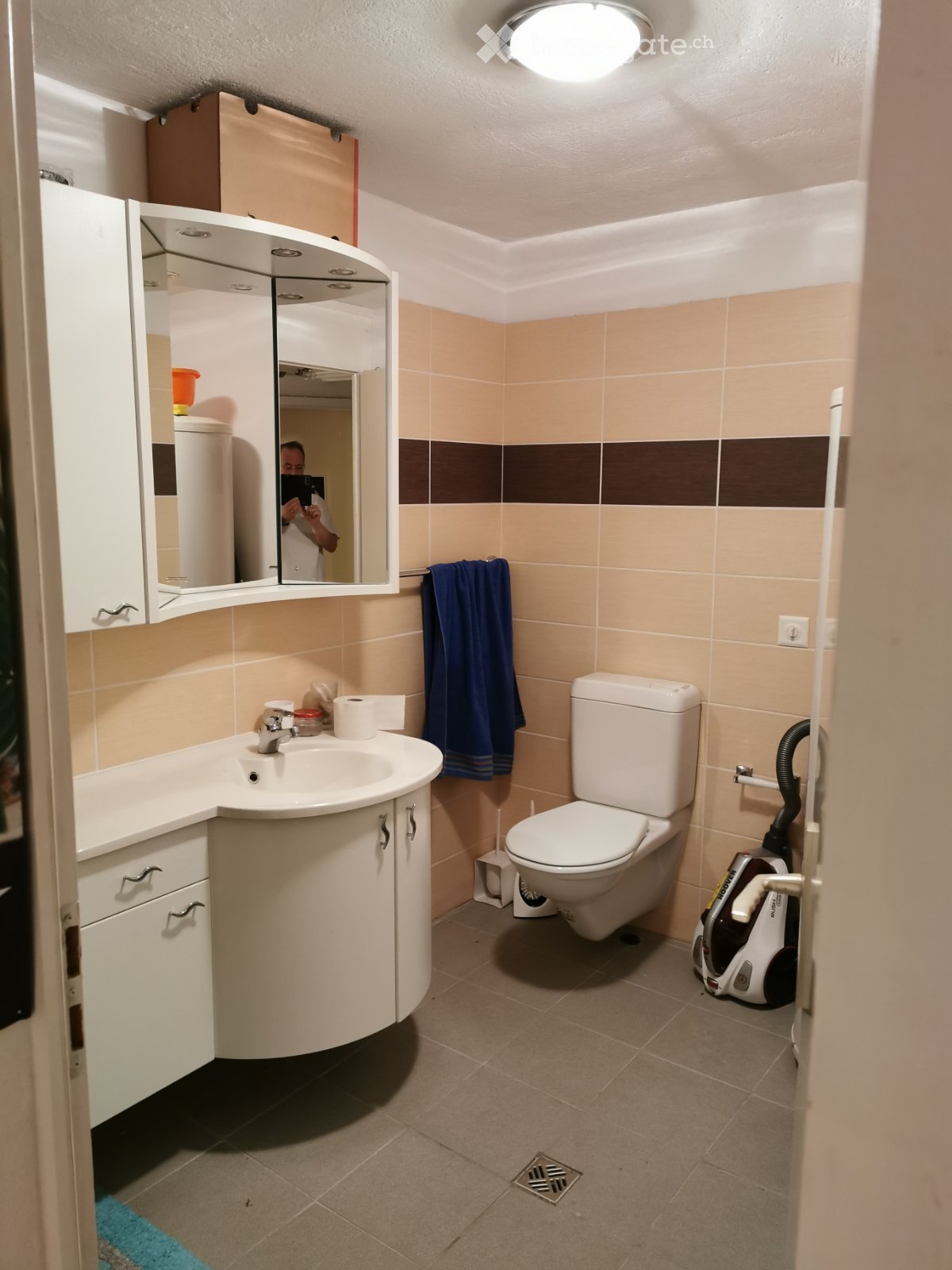 1 room single room