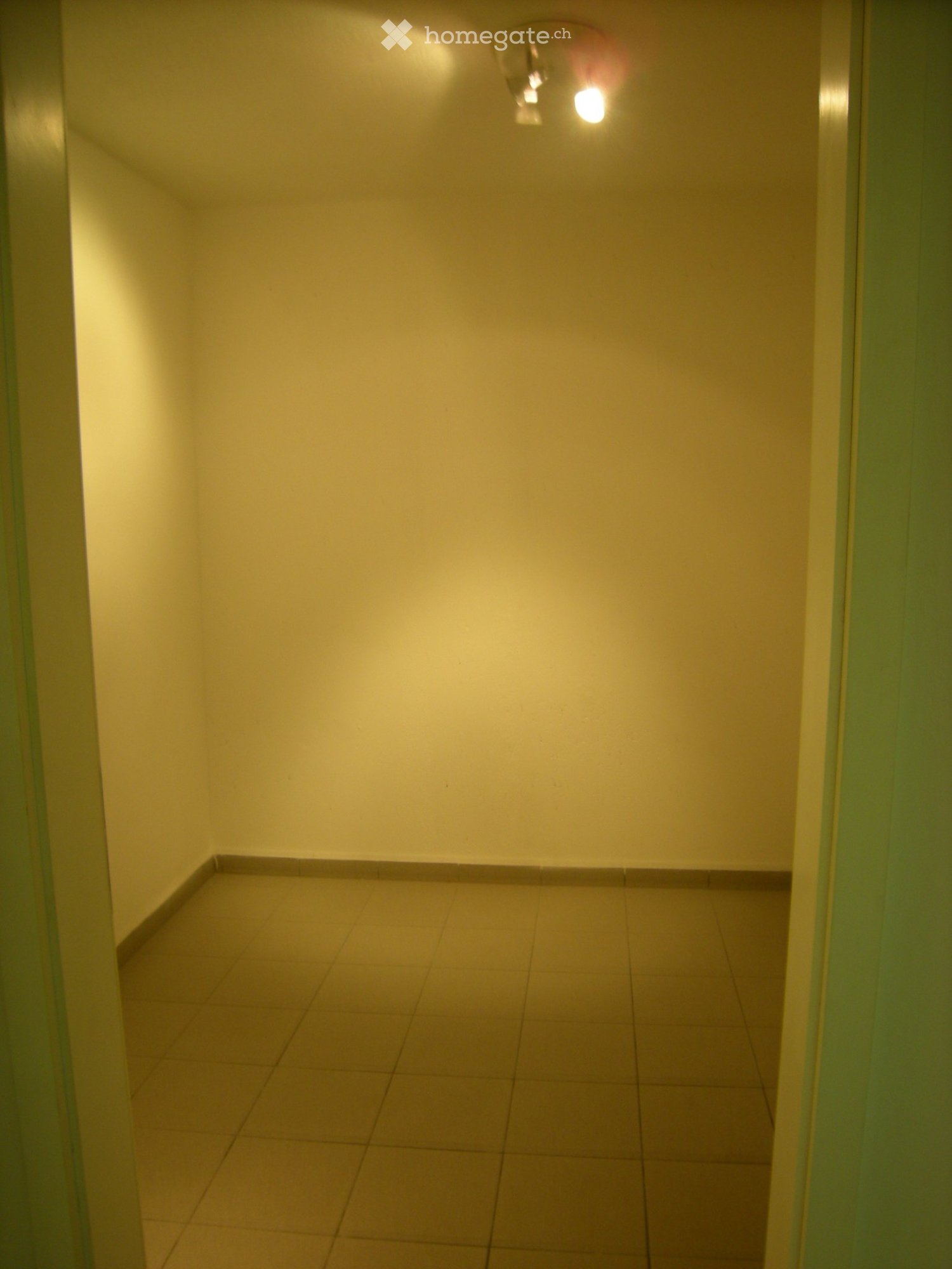 1 room single room
