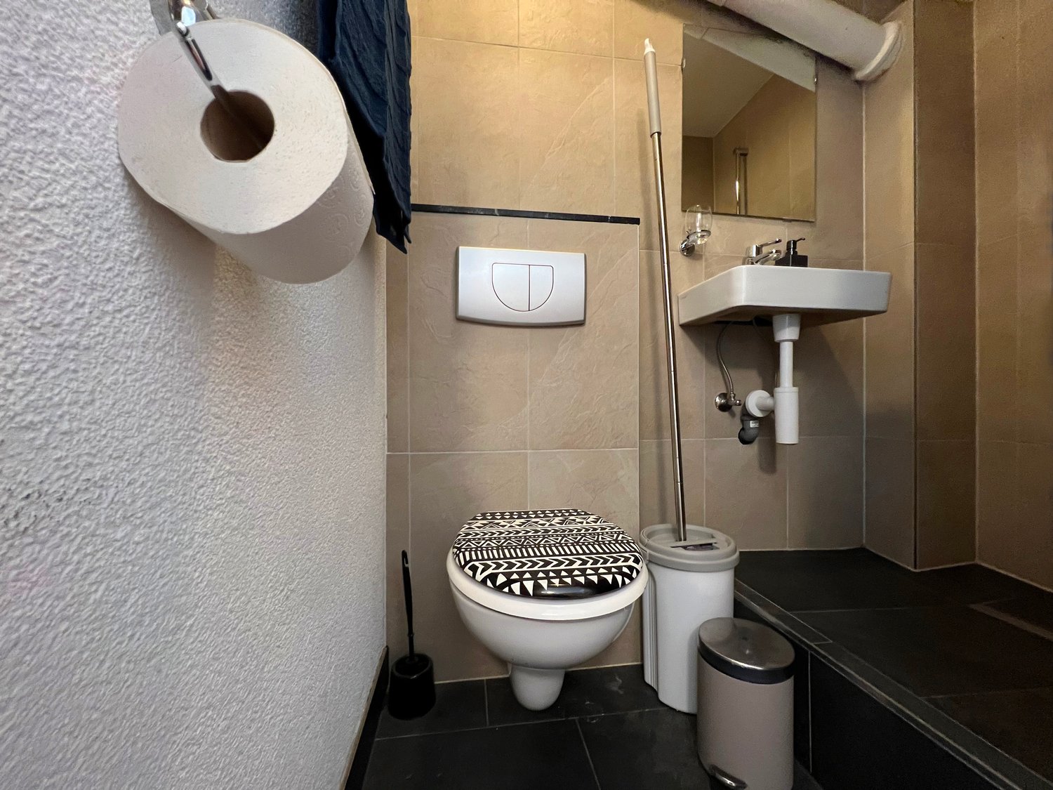 1-Zimmer-möbliertes Apartment