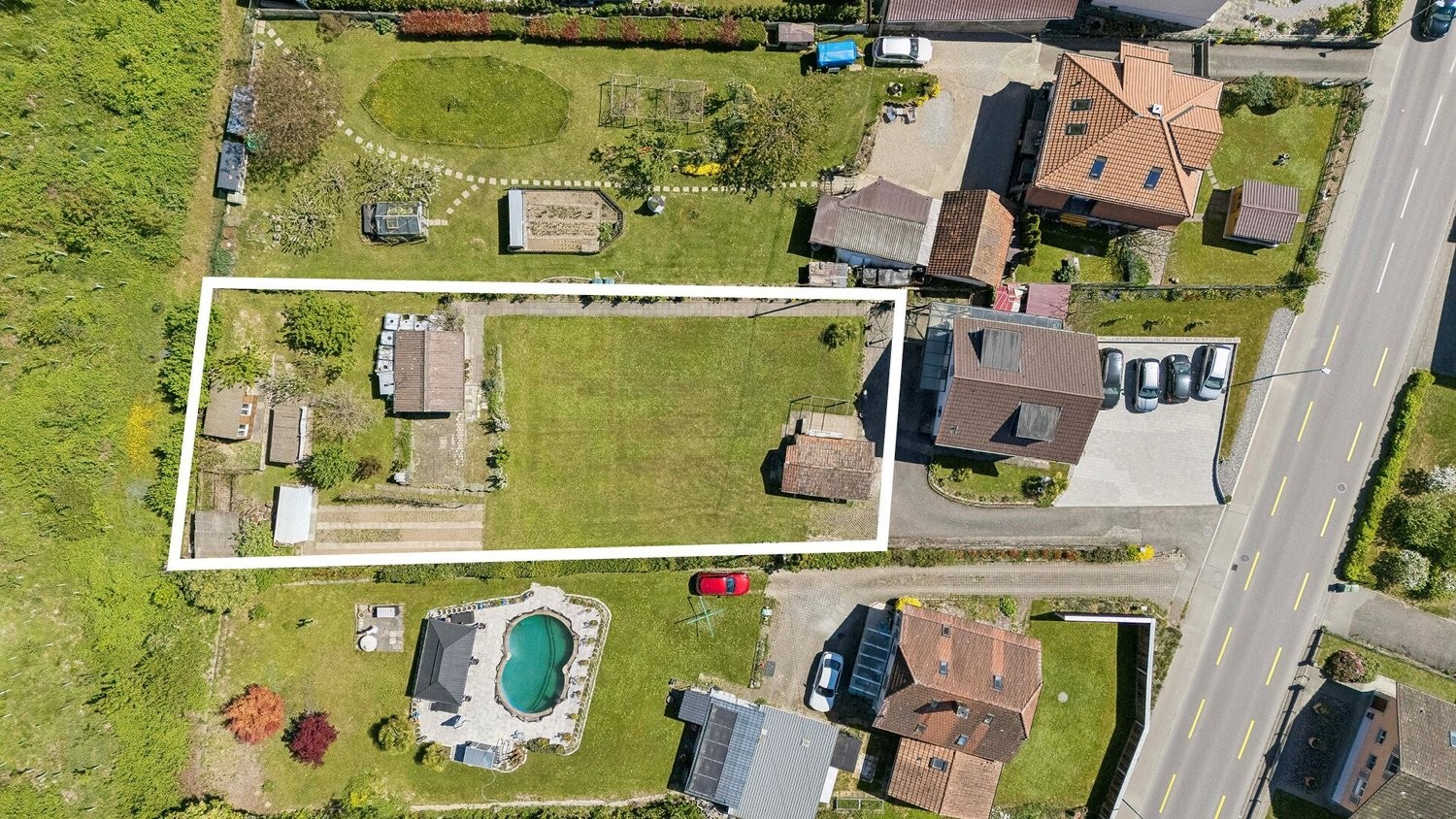 495m² building land