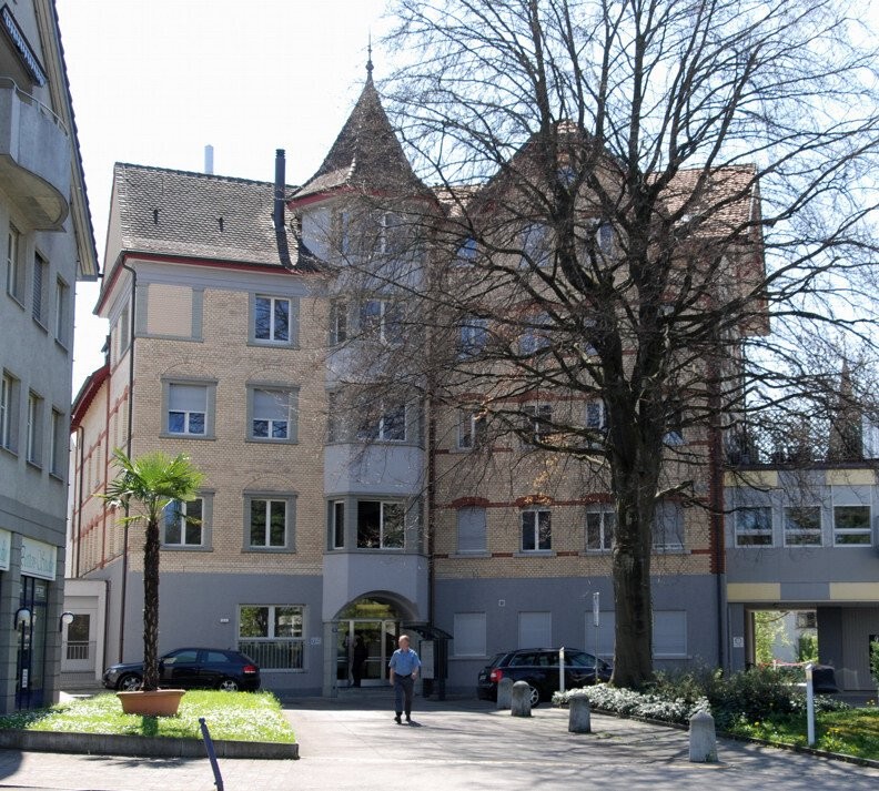 65m² office
