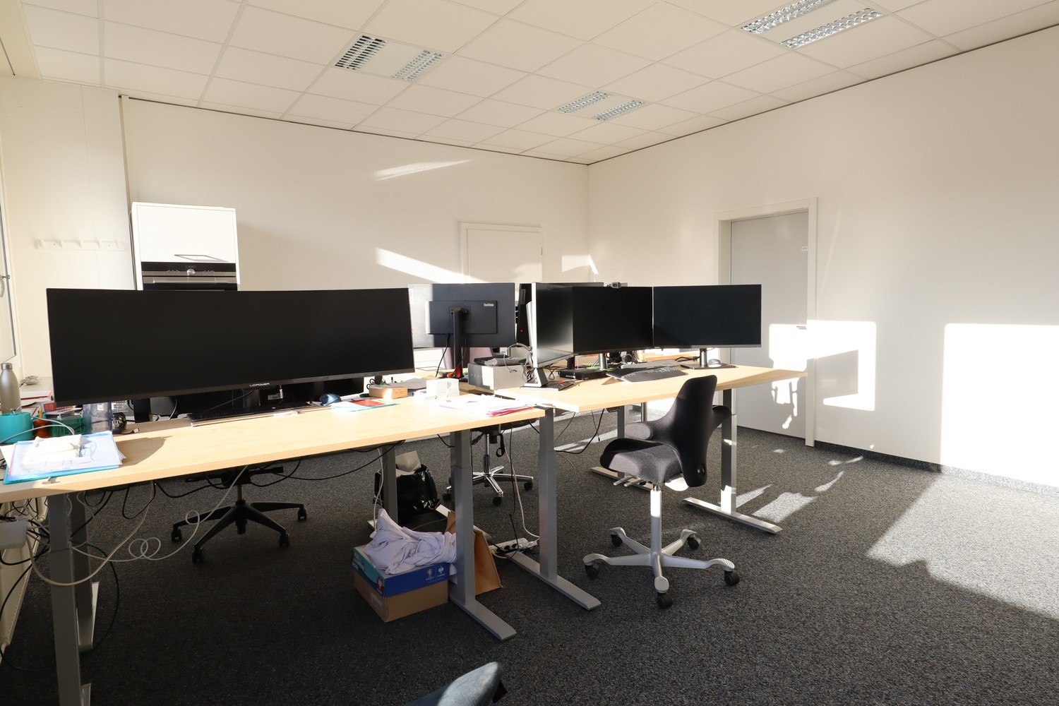 82m² office