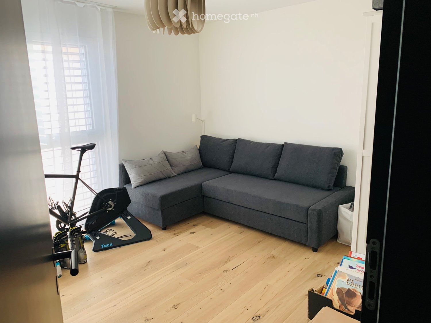 5 rooms apartment