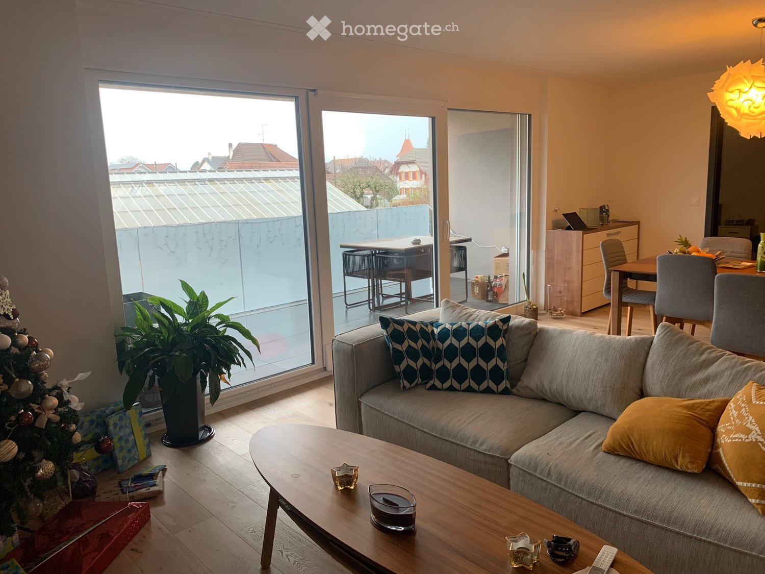 5 rooms apartment