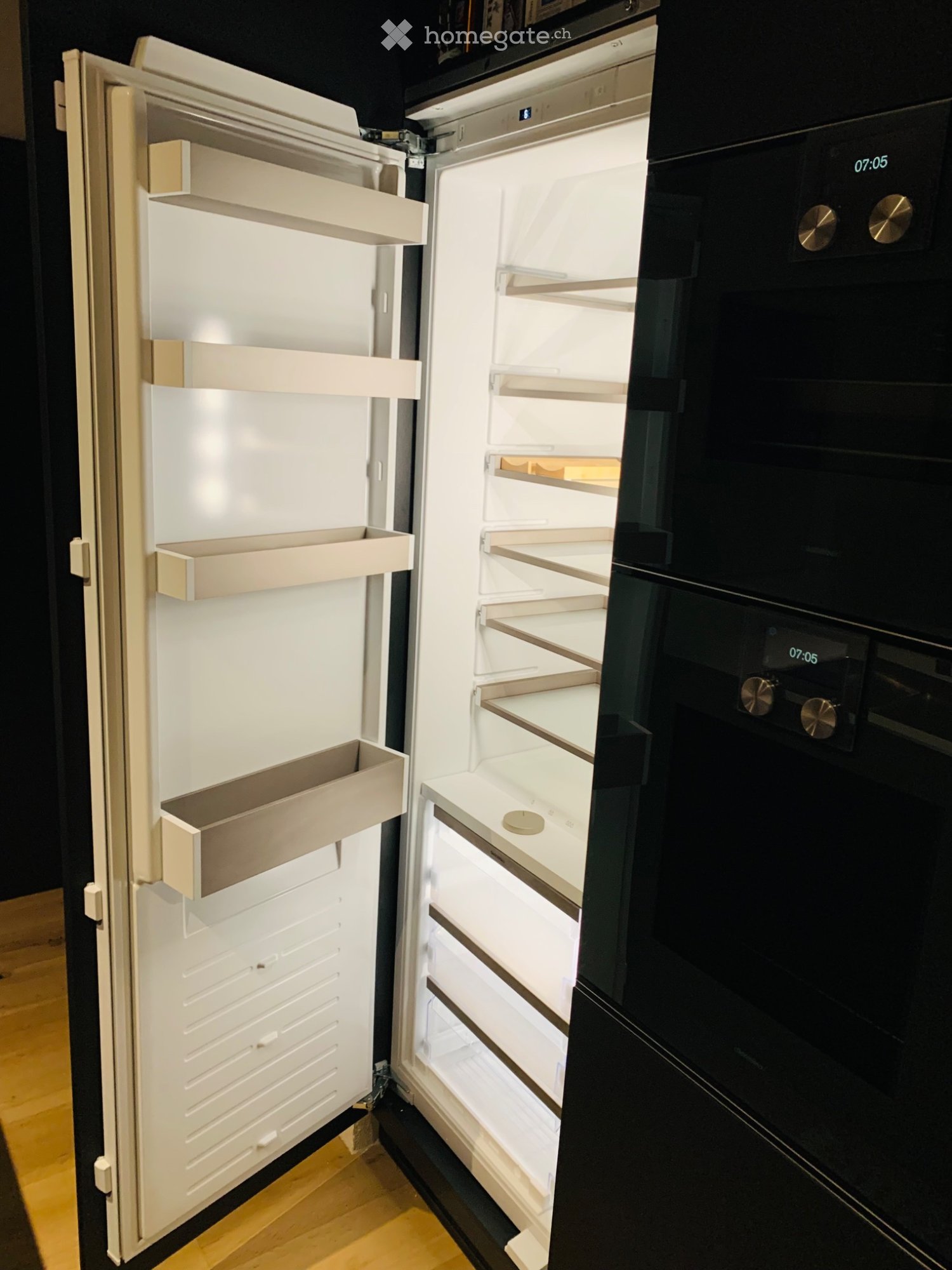 5 rooms apartment