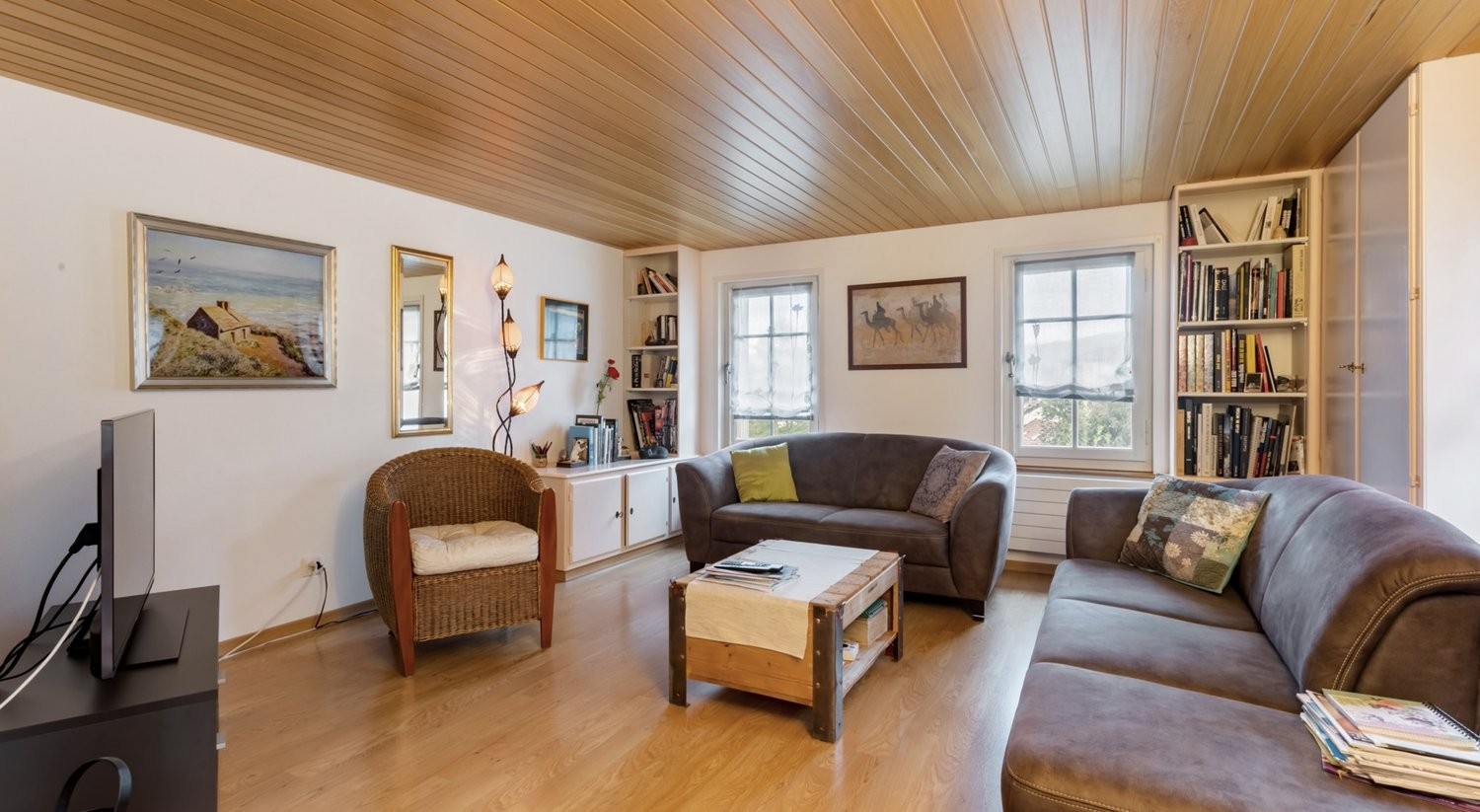 6 rooms apartment