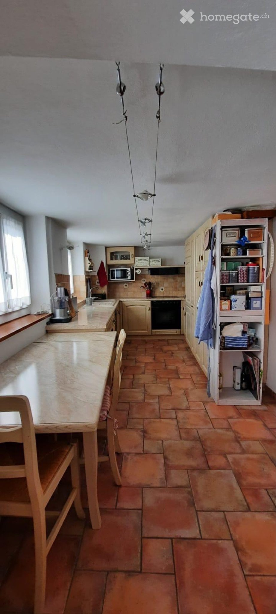 5 rooms apartment